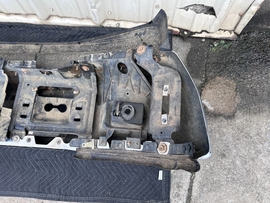 2017 2018 2019  FORD F250 F350 FRONT BUMPER ASSEMBLY CHROME OEM