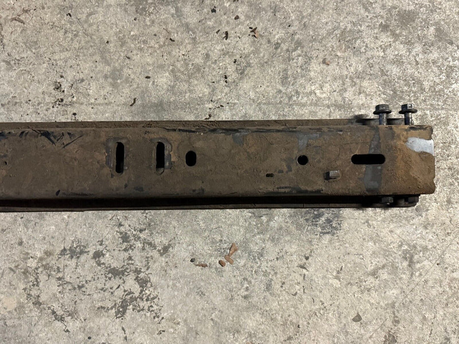 2017-2022 FORD F250 F350 F450 MIDDLE / CENTER FRAME CROSSMEMBER BRACKET OEM