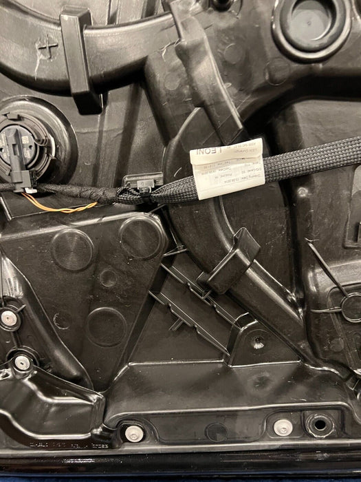 2015 MERCEDES-BENZ C63S AMG W205 FRONT LEFT DRIVER DOOR OEM OBSIDIAN BLACK METAL