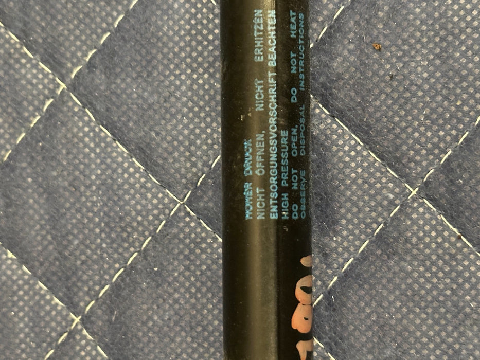 2014 AUDI R8 FRONT LEFT RIGHT HOOD LIFT SUPPORT STRUTS 420 823 359 OEM