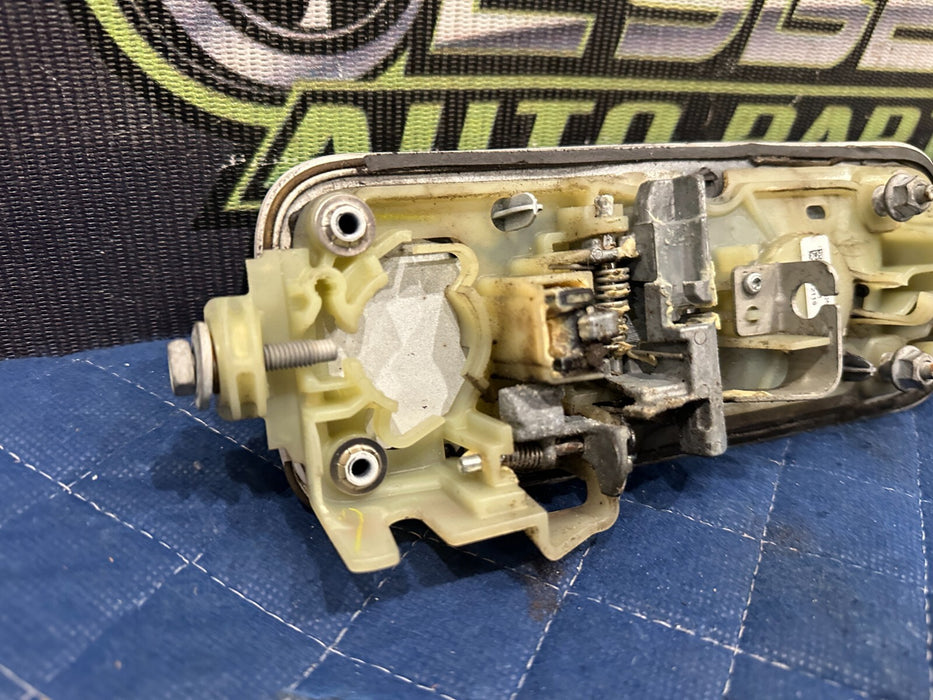 2017-2022 FORD F250 F350 F450 LIMITED REAR PASSENGER RIGHT DOOR HANDLE (UG) OEM