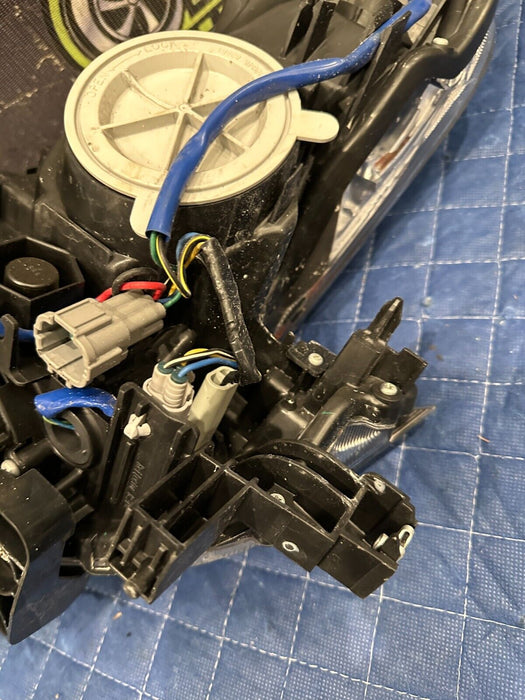 2009-2020 NISSAN 370Z PASSENGER RIGHT HEADLIGHT OEM XENON COMPLETE *NO DAMAGE*