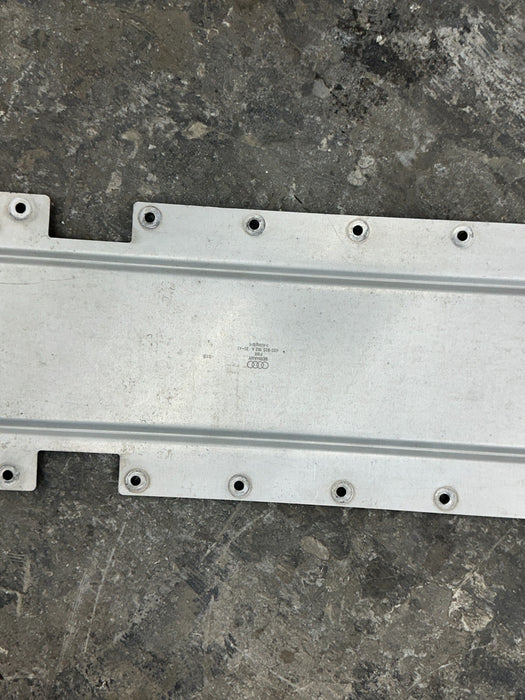 2014 AUDI R8 OEM CENTER UNDERBODY SKID PLATE SPLASH SHIELD PANEL 420 825 102 A