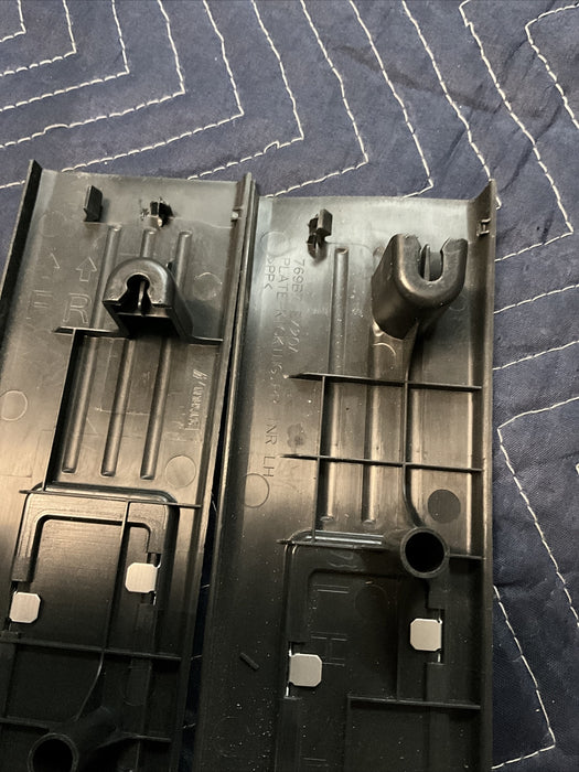 2016 NISSAN TITAN XD KICK PLATE SET LEFT RIGHT