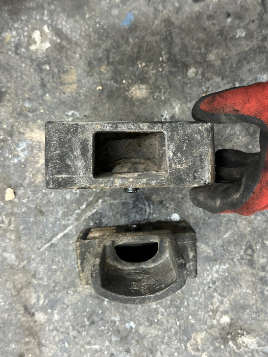 2020 FORD F350 LEFT & RIGHT SUSPENSION SPRING SPACER PAIR OEM