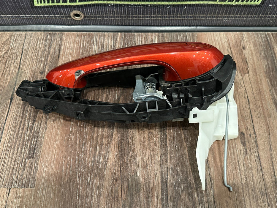 2020 BMW M8 COMP F93 FRONT DRIVER LEFT DOOR HANDLE MOTEGI RED - C3K OEM *READ*