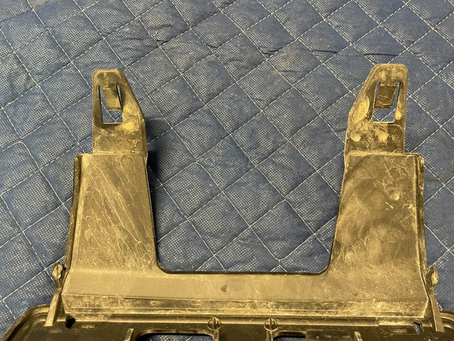 2020 FORD F250 F350 FRONT BUMPER LICENSE PLATE HOLDER BRACKET OEM