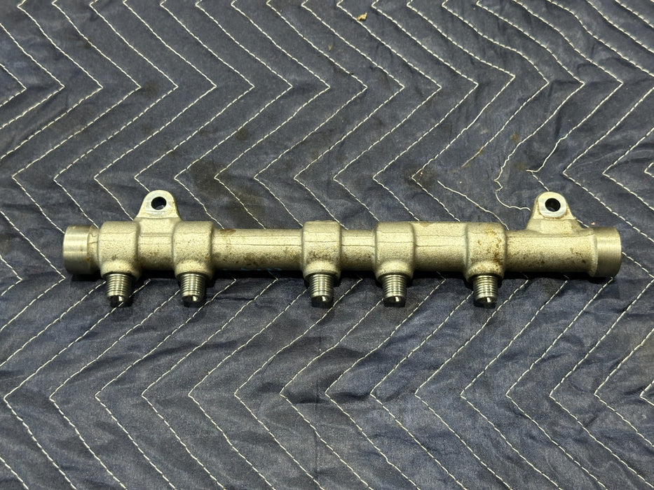 2017-2019 FORD F350 F450 SUPERDUTY RIGHT FUEL INJECTION RAIL OEM BC3Q-9D280