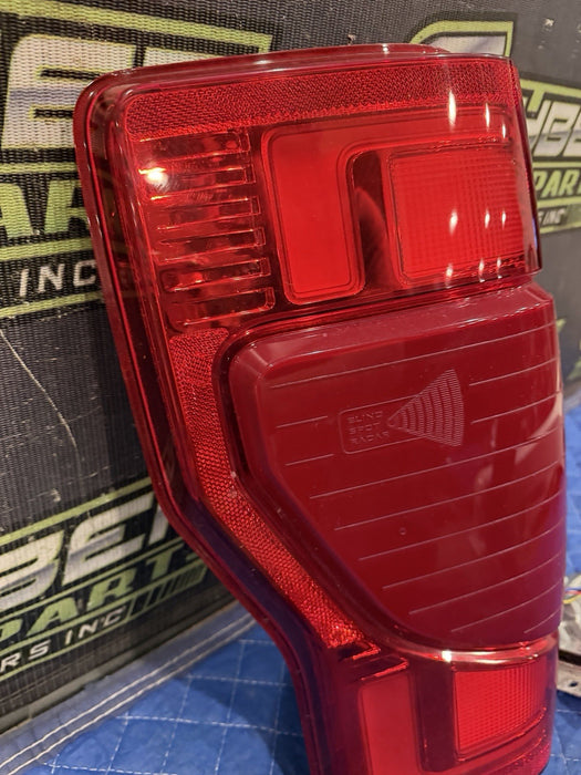 2020 2021 2022 FORD F250 F350 F450 DRIVER LEFT SIDE LED TAIL LIGHT W/ BLISS OEM