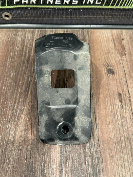 2021 AUDI R8 FRONT LEFT SUSPENSION STRUT TOP MOUNTING BRACKET OEM 4S0 805 363 B