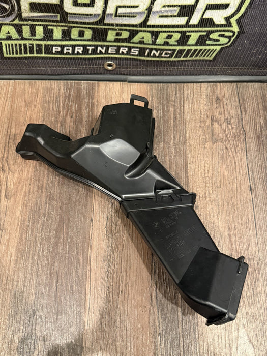 2024 BMW M3 M4 G80 G82 LEFT WATER DRAIN CHANNEL TUBE OEM 7427855