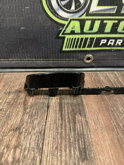 2024 FORD F350 GRILLE RIGHT TRIM OEM PC3B-8200 / PC3B-8200-D