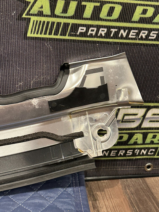 2014 AUDI R8 SPYDER HEADER ROOF OPENING TRIM OEM 427 853 829 C