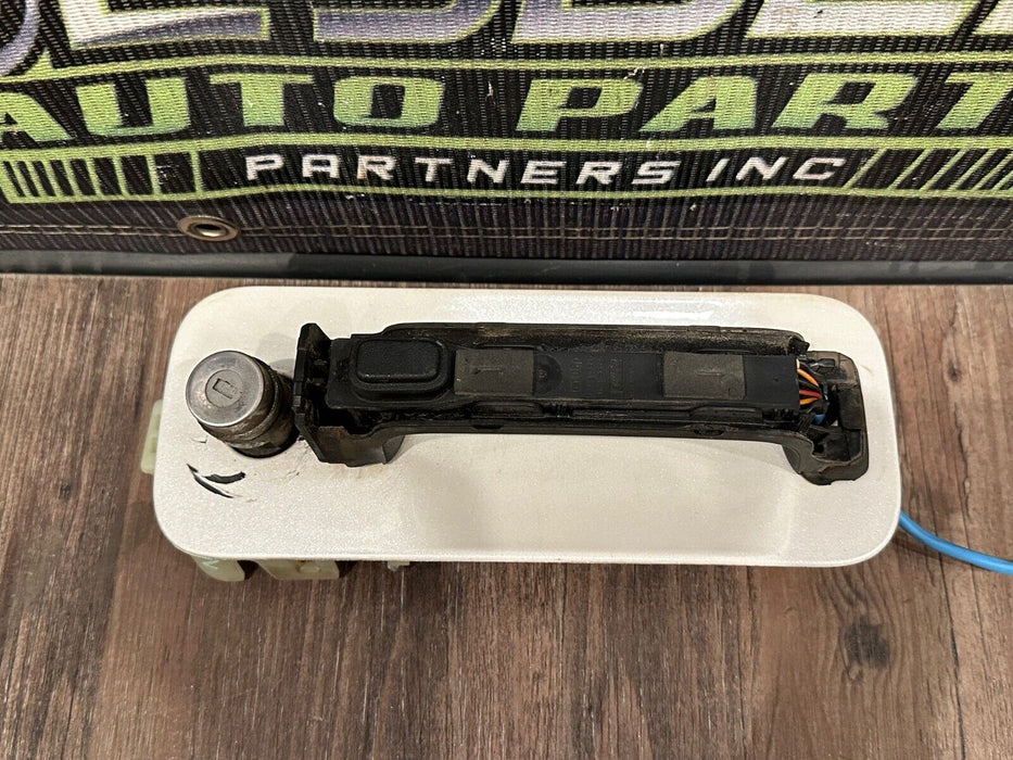 2017-2019 FORD F250 F350 F450 FRONT LEFT DOOR HANDLE WITH NO COVER (UG) OEM