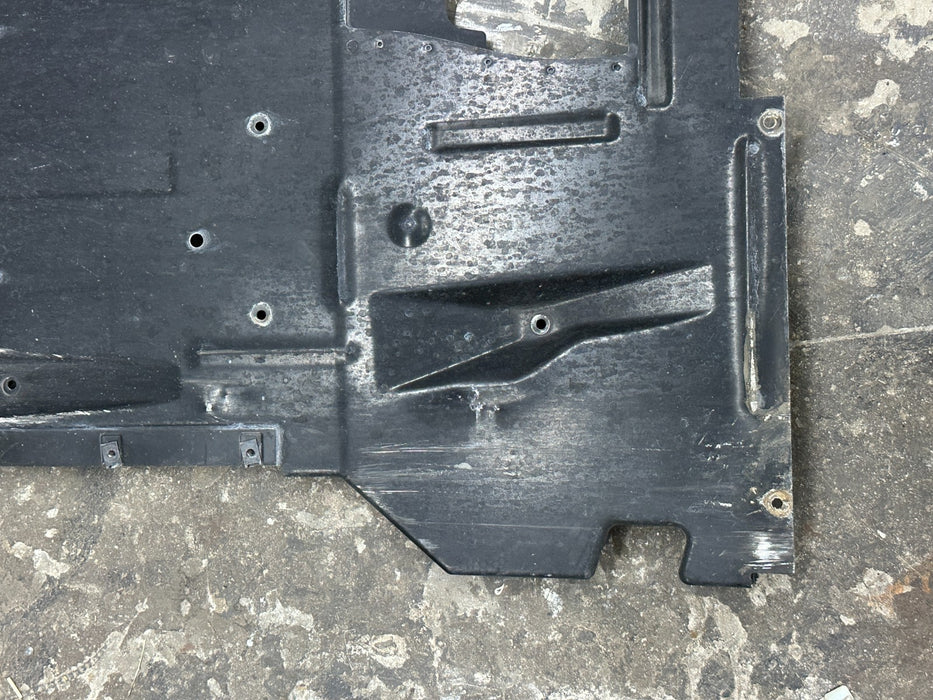 2012 2014 AUDI R8 V10 SPYDER REAR UNDER COVER FLOOR RAIL OEM