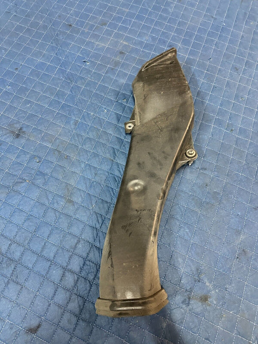 2012-2014 AUDI R8 V10 OEM ENGINE RIGHT AIR INTAKE TUBE PIPE PLASTIC