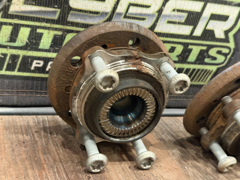 2020-2025 BMW M8 4.4L V8 WHEEL HUB BEARINGS 2 FRONT 1 REAR OEM 5K MILES