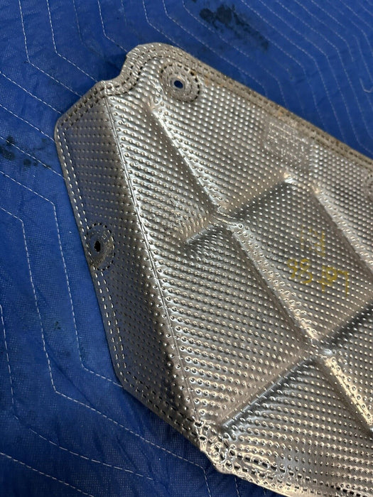 2017 AUDI R8 5.2L V10 FRONT RIGHT UPPER SHIELD 420 825 742 A 420825742