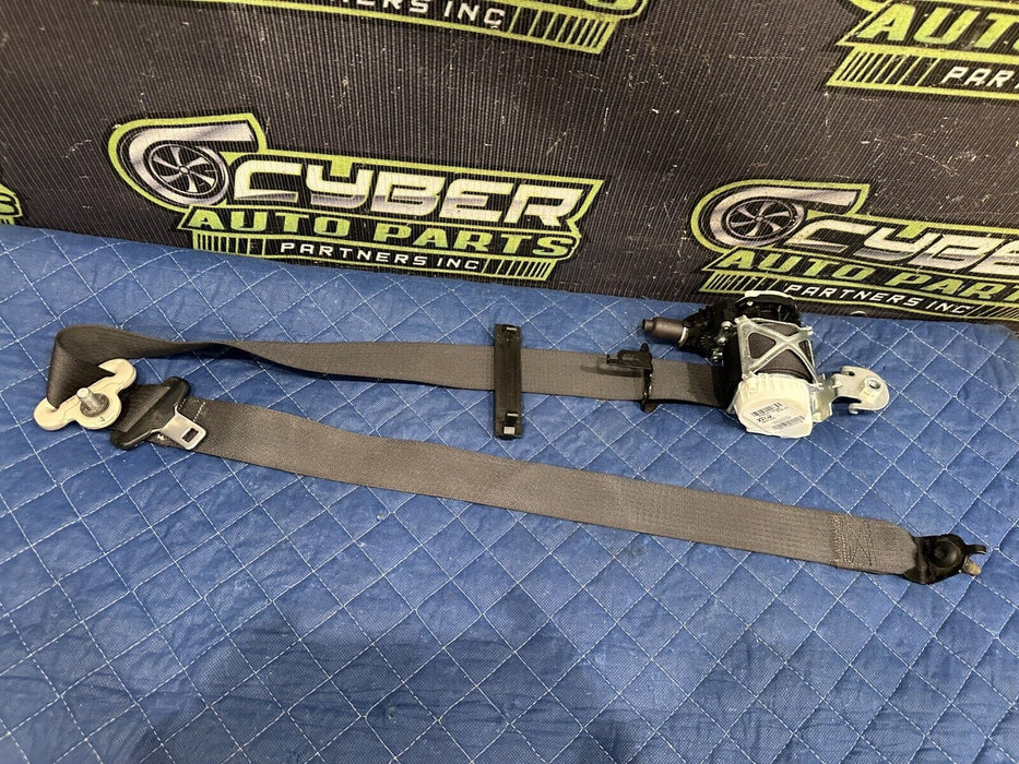 2017 RAM 3500 LARAMIE FRONT DRIVER LEFT SEAT BELT RETRACTOR BLACK OEM