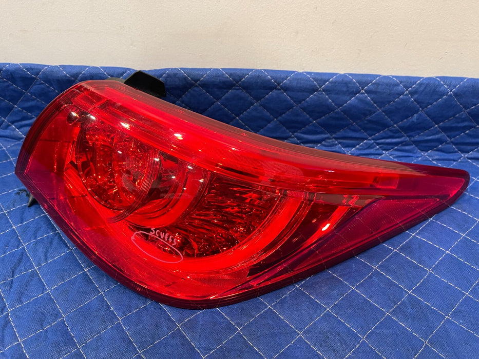 2017 INFINITI Q50 RED SPORT REAR PASSENGER RIGHT TAIL LIGHT OEM *MINOR SCUFFS*