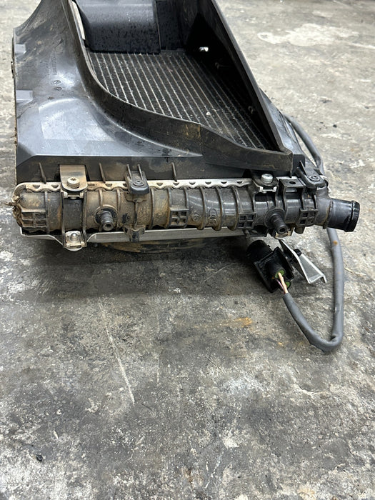 2014 AUDI R8 FRONT DRIVER LEFT RADIATOR 420 121 252 420121252 ASSEMBLY