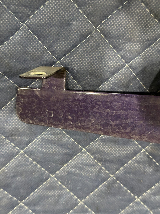 2014 AUDI R8 FRONT PASSENGER RIGHT FENDER BRACKET 420 806 420 OEM