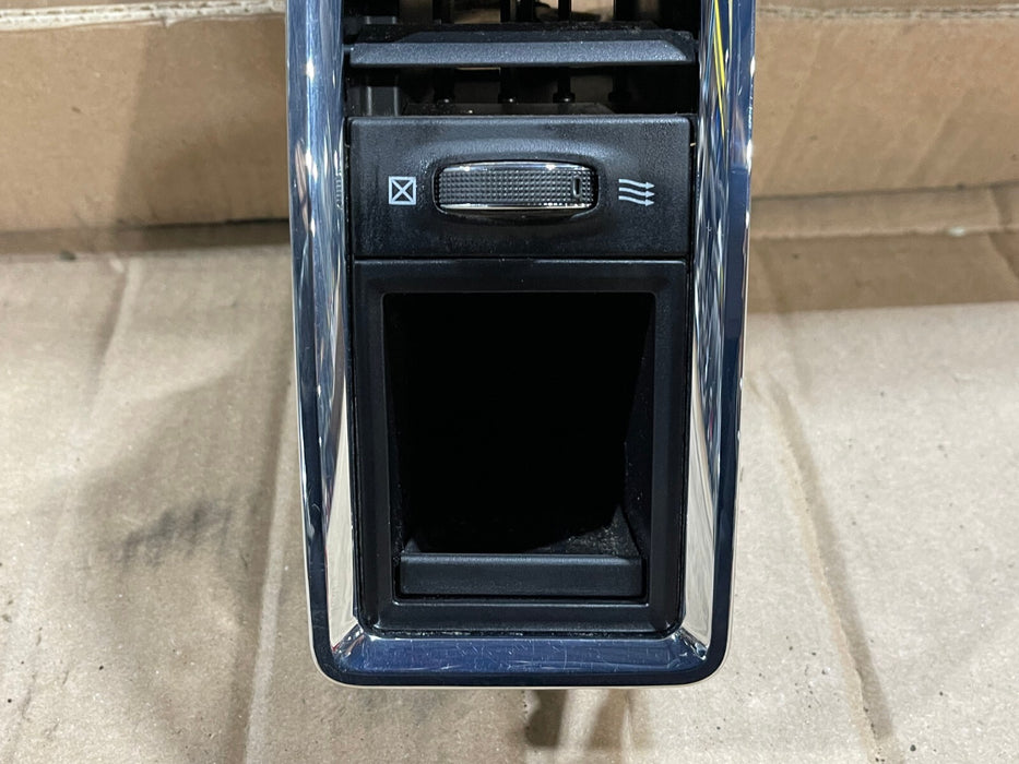 2017 DODGE RAM 2500 3500 LARAMIE RIGHT SIDE VENT W/ STORAGE OEM