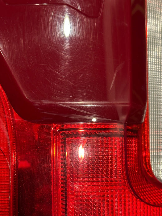 2017-2019 FORD F250 F350 F450 REAR LEFT DRIVER LED TAIL LIGHT ASSEMBLY OEM