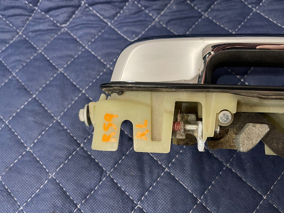 2017-2019 FORD F250 F350 F450 REAR DRIVER LEFT BLACK/CHROME DOOR HANDLE (G1)