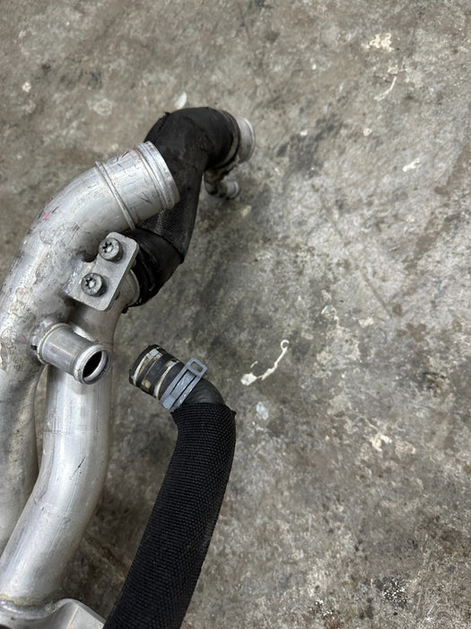 2014 AUDI R8 OEM UNDERBODY CENTER COOLANT PIPE LINE HOSE TUBE 420 121 050 B
