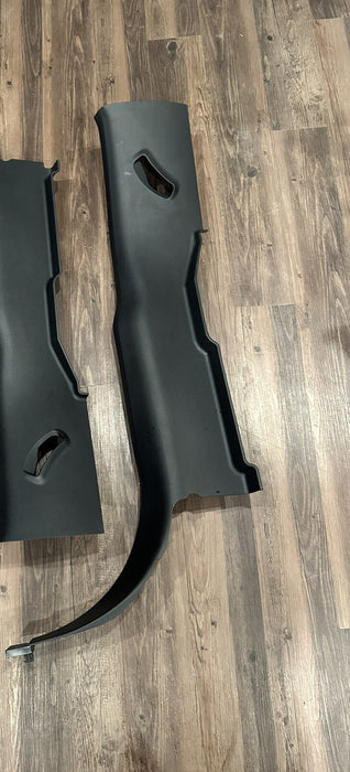 2017-2022 FORD F350 F450 PLATINUM REAR RIGHT LOWER C PILLAR TRIM OEM