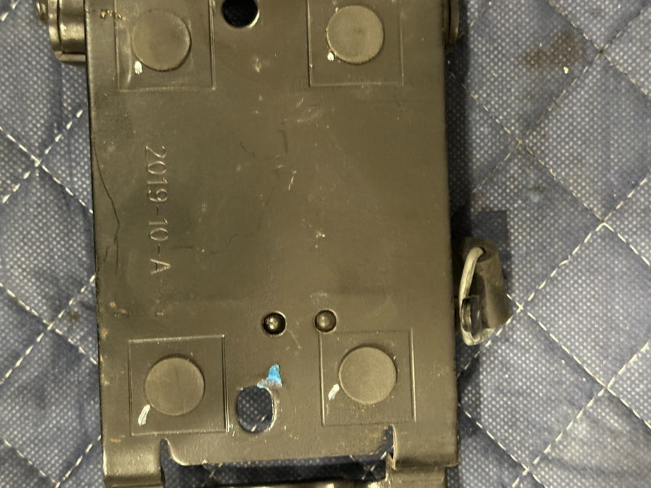 2018-2020 FORD F250 F350 SPARE TIRE JACK FLOOR RETAINER BRACKET HC3C 17B014 HA