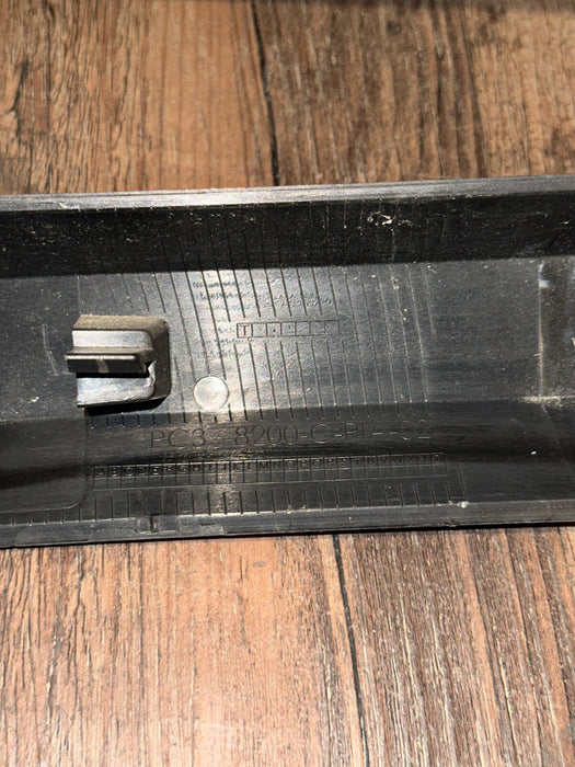 2024 FORD F350 LOWER GRILLE PANEL TRIM OEM PC3-8200-C *READ DESCRIPTION*