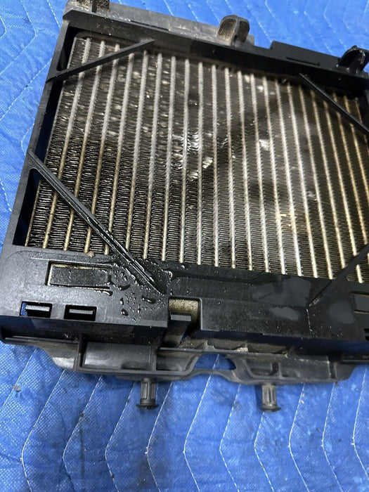 2011 BMW 550i F10 5 SERIES FRONT OIL COOLER 17-21-7-572-542 17217572542