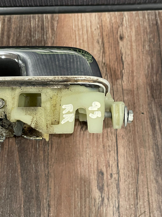 2017-2019 FORD F250 F350 F450 RIGHT RIGHT DOOR HANDLE W CHROME CAP OEM