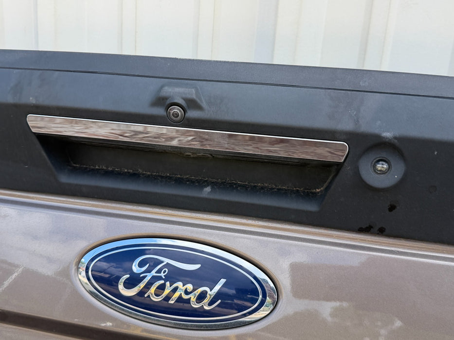 2020 - 2022 FORD F250 F350 F450 LARIAT TAILGATE WITH STEP AND CAMERA STONE GRAY