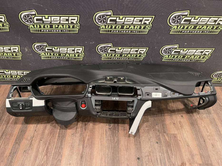 2020 BMW M4 F82 DASH DASHBOARD PANEL W/ BAG OEM *MINOR FLAW/READ*