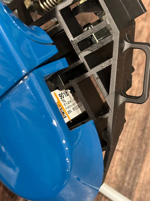 2020 BMW M4 F82 PASSENGER RIGHT DOOR HANDLE LAGUNA SECA BLUE *448* OEM *READ*