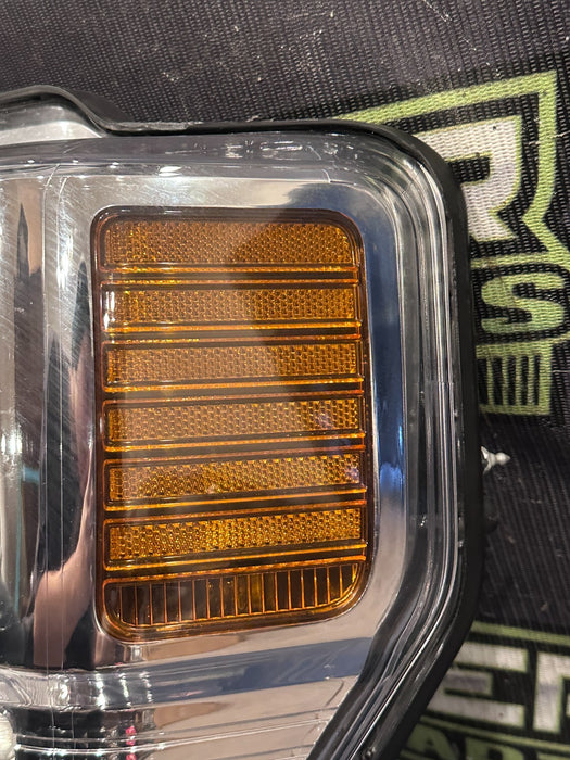 2020 2021 2022 FORD F250 F350 F450 LEFT DRIVER SIDE HALOGEN HEADLIGHT OEM