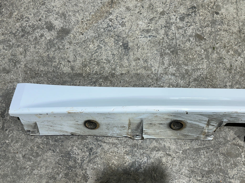 2017 AUDI R8 SPYDER RIGHT SIDE SKIRT ROCKER PANEL OEM *DAMAGE 8,9,13*