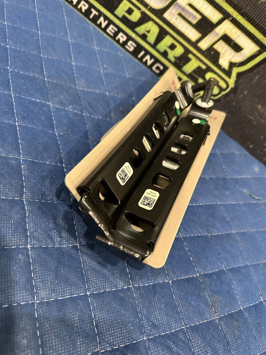 2019 FORD F250 F350 F450 LIMITED B PILLAR SEATBELT ADJUSTER BRACKETS PAIR OEM