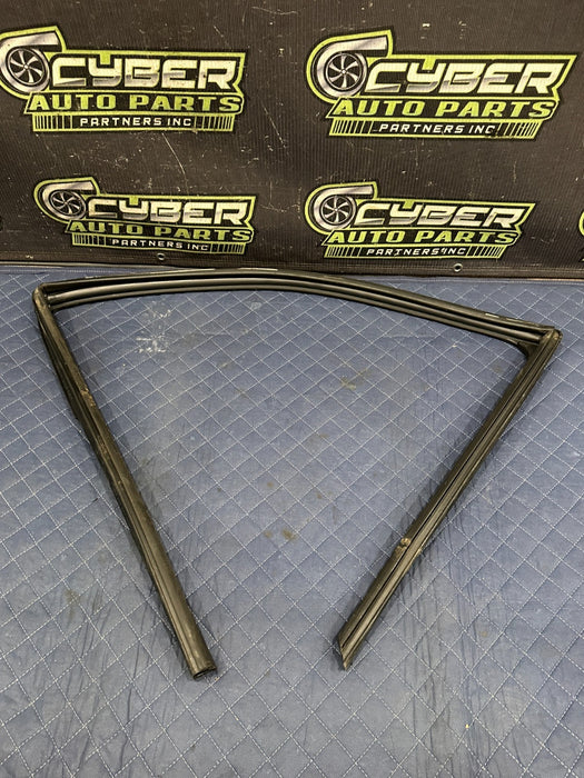 2019 FORD F150 3.5L RAPTOR FRONT RIGHT DOOR WEATHERSTRIP OEM FL34-1521596