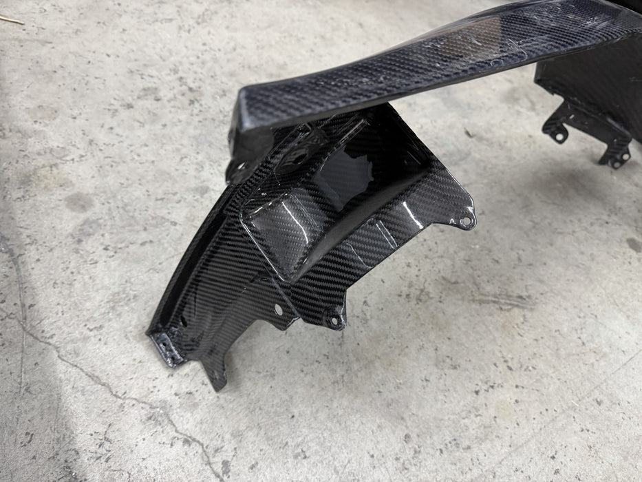 LAMBORGHINI AVENTADOR CARBON FIBER FENDER DRIVER LEFT SIDE