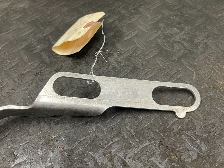 2017 MERCEDES C63S AMG COUPE C205 EXHAUST BRACKET OEM