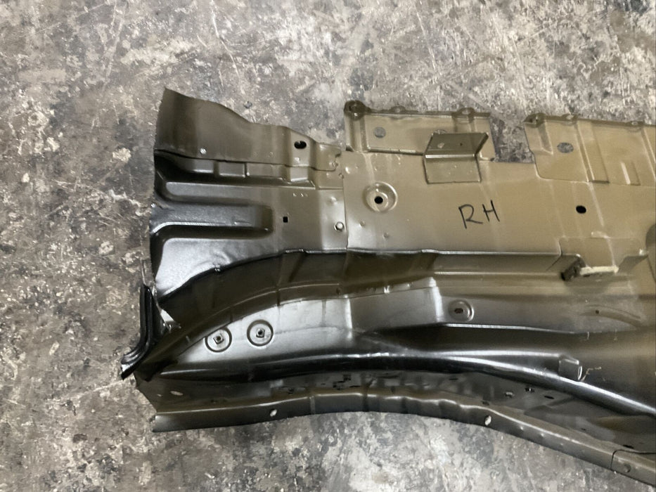 2016-2019 NISSAN TITAN XD FRONT RIGHT RH FRAME RAIL END APRON PILLAR CUT OEM