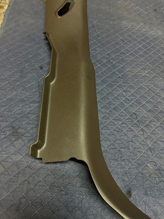 2017-2019 FORD F250 F350 LIMITED DRIVER LEFT C PILLAR TRIM OEM