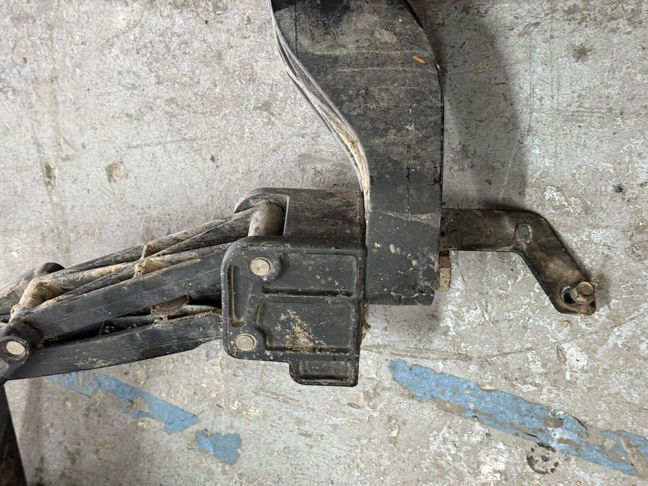 2016 2018 2019 NISSAN TITAN XD PRO-4X REAR BUMPER STEP ASSIST 999T7 W4820