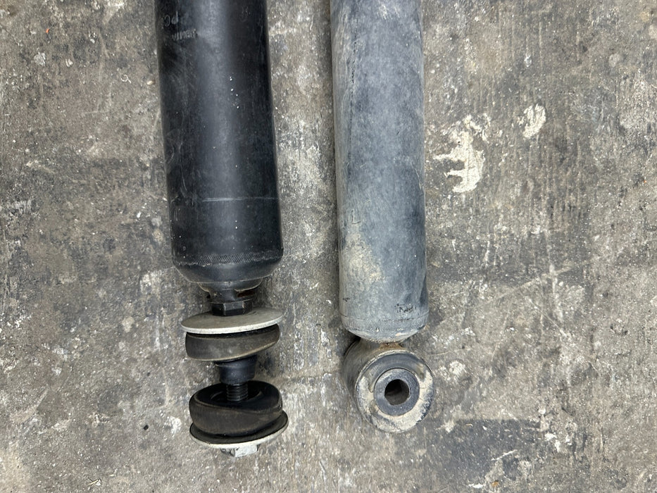2023 2024 FORD F250 F350 FRONT LEFT RIGHT STRUT SHOCKS SET OEM