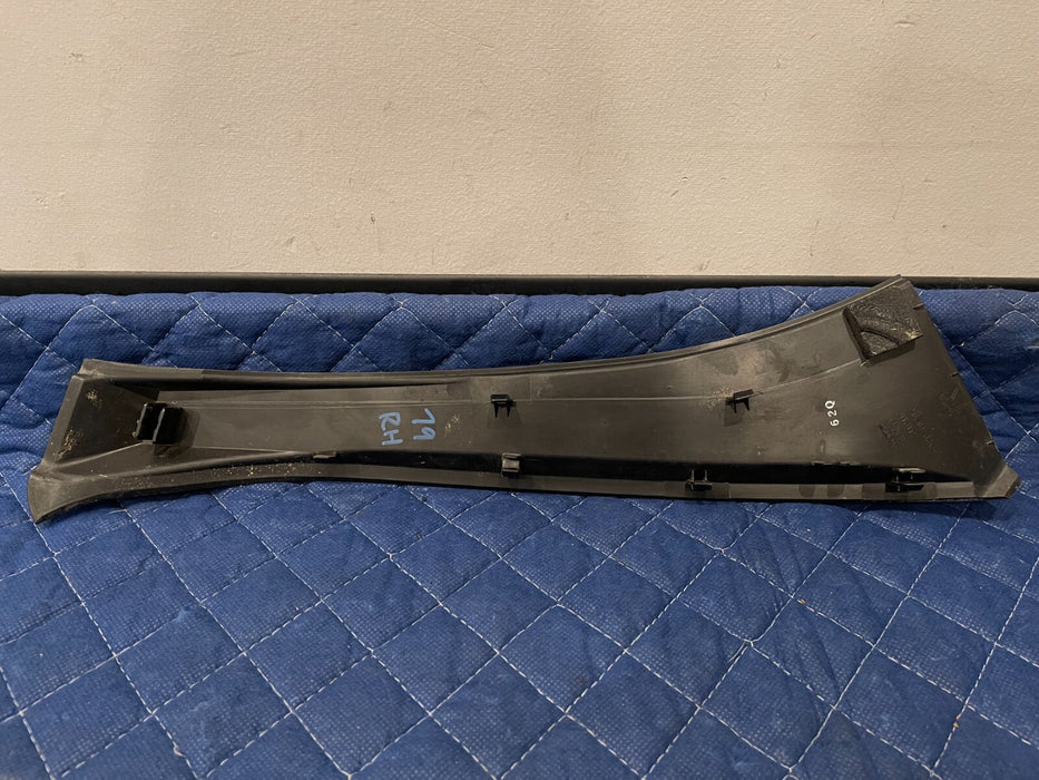 2017 NISSAN 370Z NISMO REAR PASSENGER RIGHT TAIL LIGHT COVER TRIM OEM