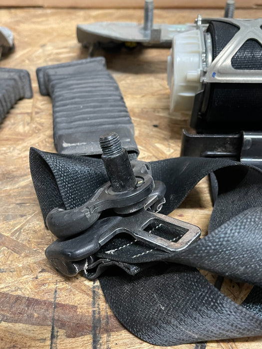 2018-2019 FORD F250 F350 FRONT PLATINUM SEATBELTS LEFT RIGHT PAIR OEM
